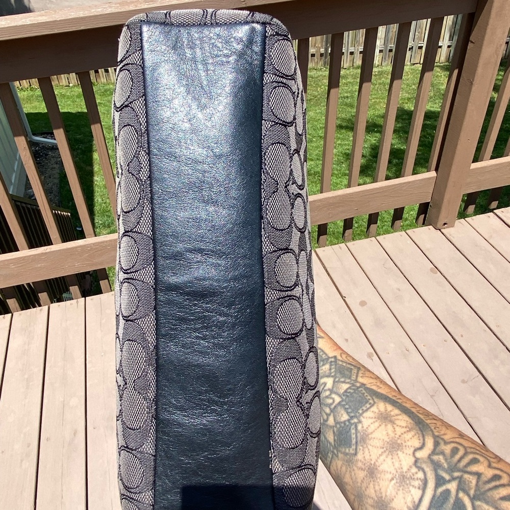 EUC Coach Kelsey black and grey Monogram - Picture 7 of 13